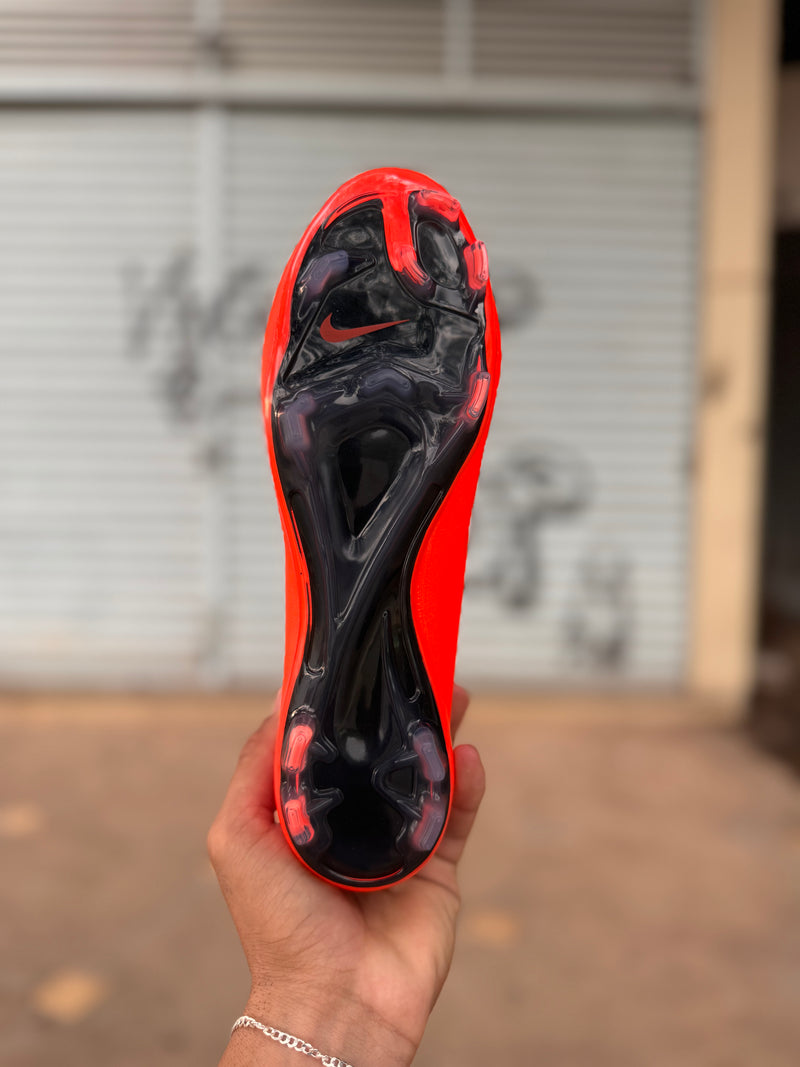 NIKE MERCURIAL VAPOR X - vermelha