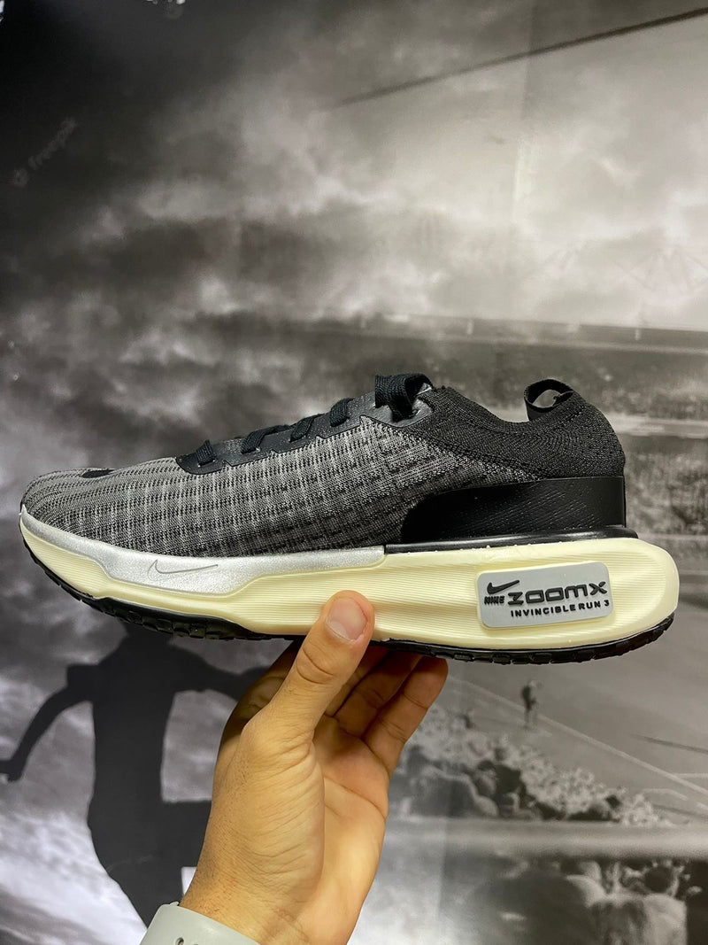 Tênis NIKE ZOOM X RUN - PRETO