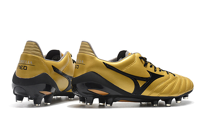 Mizuno Morelia II Dourada